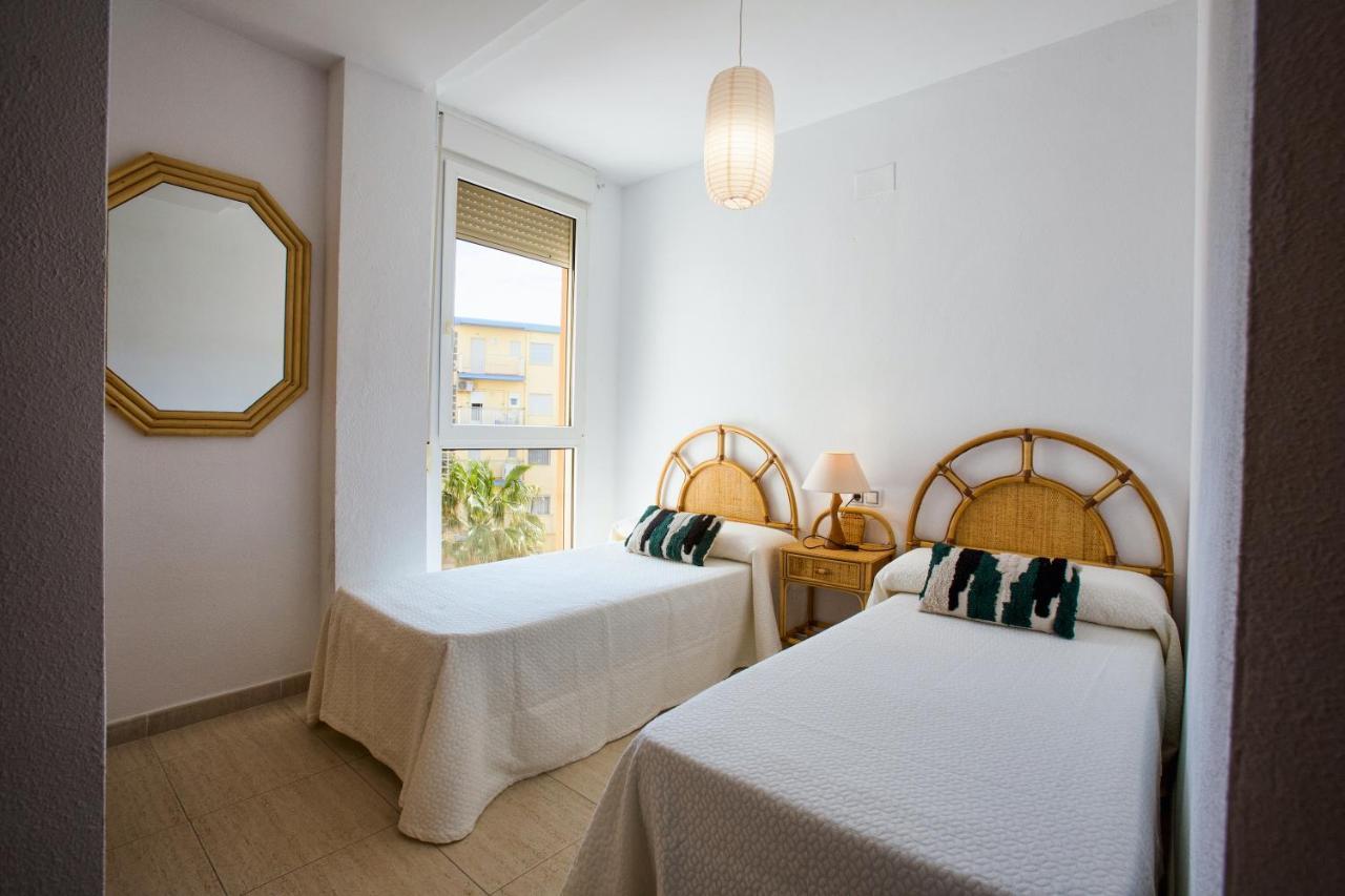 Zurich 47 By Homeprive Dénia Extérieur photo
